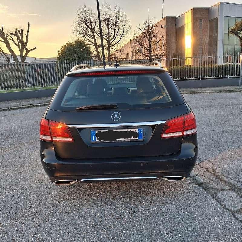 Usata Mercedes E220 Executive 170 CV (125 kW) 2016 Station wagon