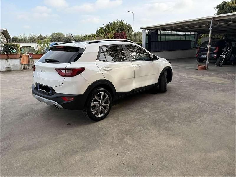 Second-hand Kia Stonic Style 120 CP (88 kW) 2022 SUV