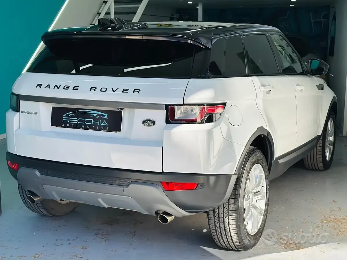 Usata Land Rover Range Rover evoque HSE 150 CV (110 kW) 2016 Bianco SUV