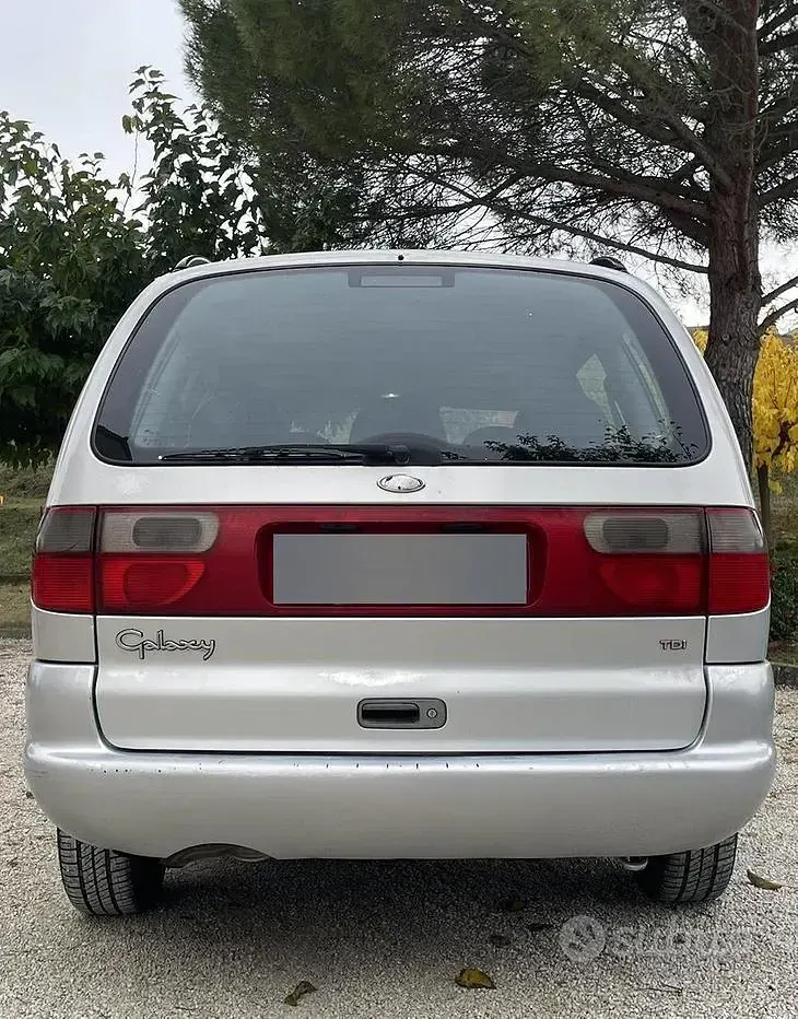 Usata Ford Galaxy 110 CV (80 kW) 1999 Monovolume