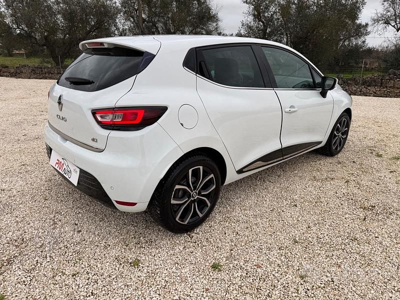 Usata Renault Clio IV Intens 75 CV (55 kW) 2017 Bianco Berlina