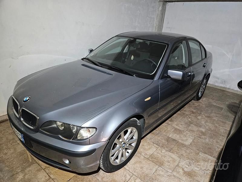 Usata BMW 320 150 CV (110 kW) 2004 Grigio Berlina