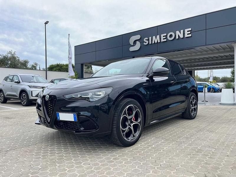Nero Usata 2024 Alfa Romeo Stelvio Veloce SUV | 38.900 € (Buon prezzo) - Immagine 1/4