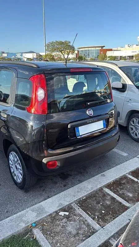Usata Fiat Panda Lounge 75 CV (55 kW) 2014 Nero Utilitaria
