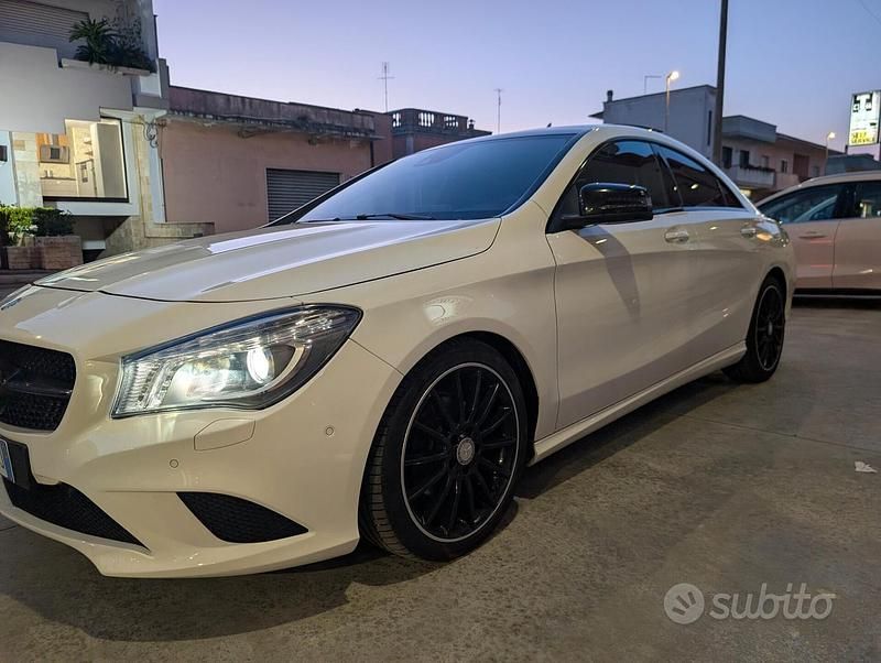 Usata Mercedes CLA200 Premium 135 CV (99 kW) 2016 Bianco Berlina