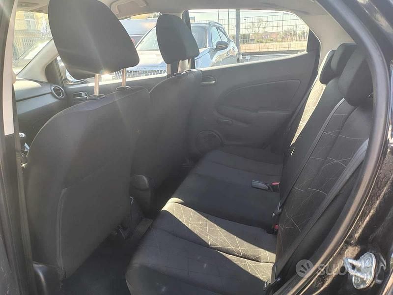 Usata Mazda 2 Trendy 75 CV (55 kW) 2013 Nero Utilitaria