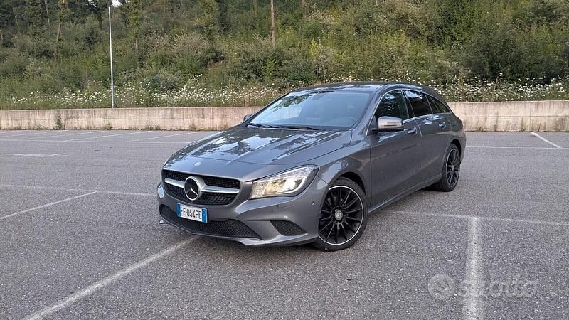 Usata Mercedes CLA220 Night 177 CV (130 kW) 2016 Grigio Berlina