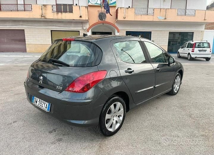 Usata Peugeot 308 115 CV (84 kW) 2009 Grigio Berlina