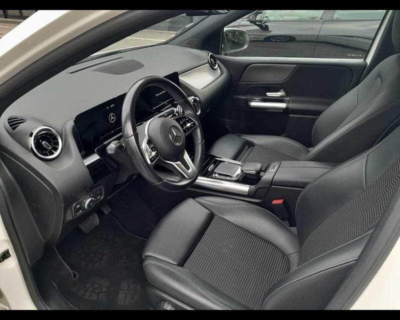 Usata Mercedes B180 116 CV (85 kW) 2020 Bianco Monovolume
