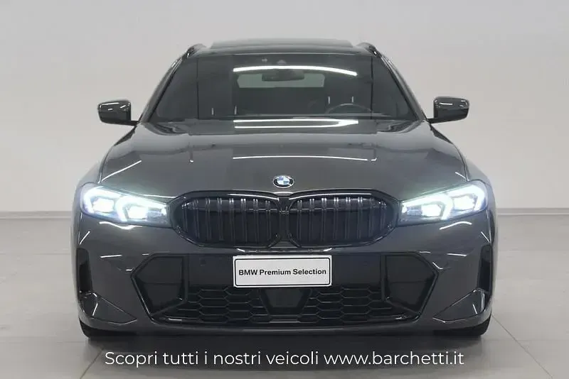 Usata BMW 330 M Sport 286 CV (210 kW) 2023 Grigio Station wagon