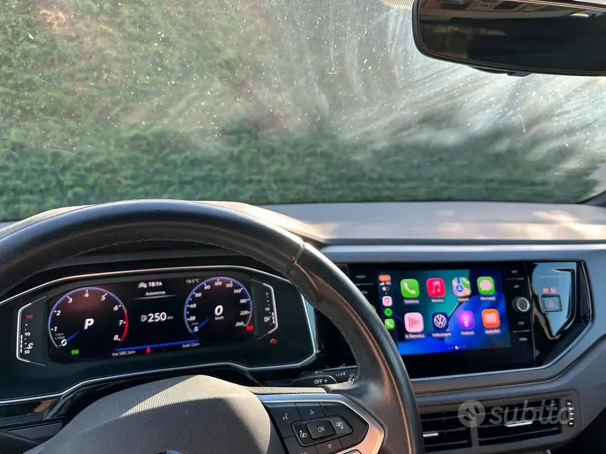 Usata VW Taigo R-line 110 CV (80 kW) 2022 Nero SUV