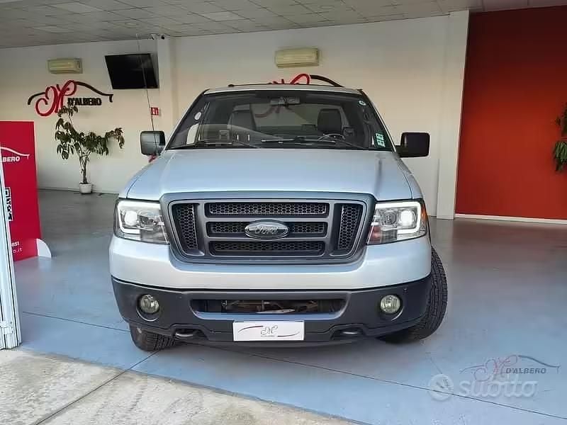 Usata Ford F-150 Lariat 299 CV (219 kW) 2007 Grigio Pick-up