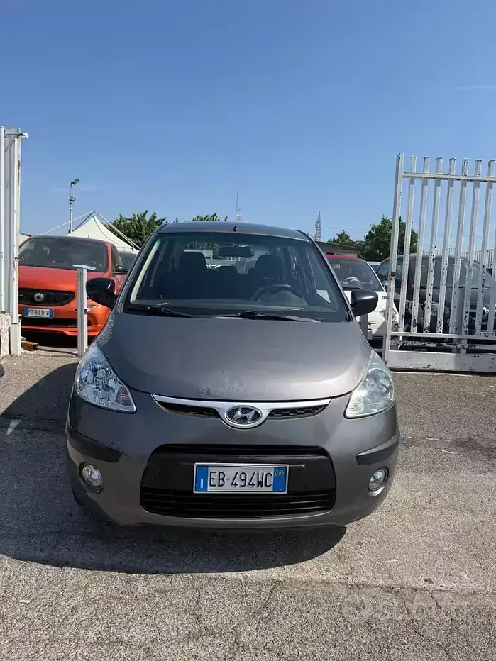Usata Hyundai i10 66 CV (48 kW) 2010 Grigio Utilitaria