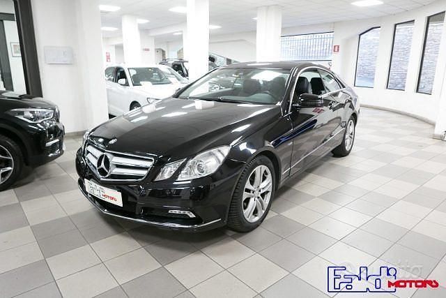 Usata Mercedes E250 Executive 204 CV (150 kW) 2010 Nero metallizzato Coupé
