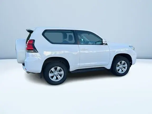 Usata Toyota Land Cruiser Active 204 CV (150 kW) 2021 Bianco pastello Pick-up