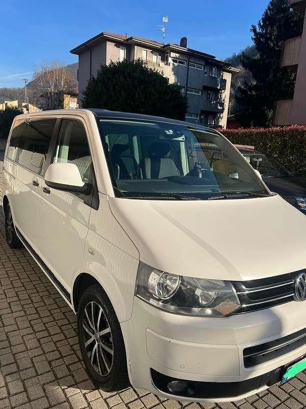 Usata VW Multivan Comfortline 180 CV (132 kW) 2013 Bianco Monovolume