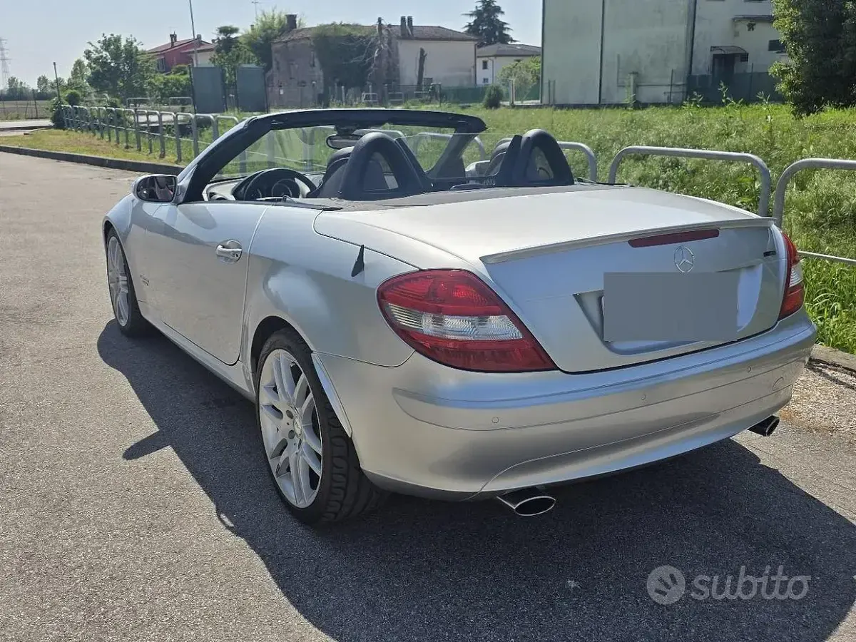 Usata Mercedes SLK200 Sport Edition 184 CV (135 kW) 2009 Grigio Cabrio