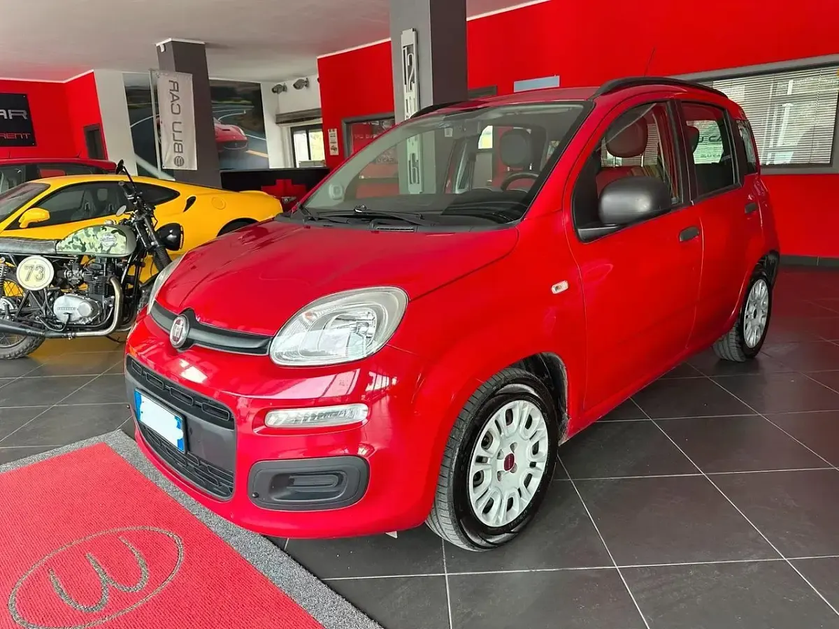 Usata Fiat Panda Easy 75 CV (55 kW) 2014 Rosso Utilitaria