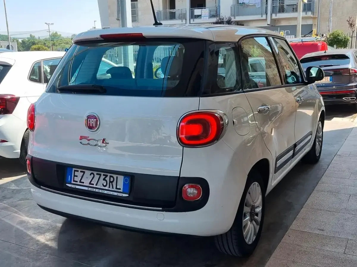 Usata Fiat 500L Lounge 84 CV (61 kW) 2015 Bianco Monovolume