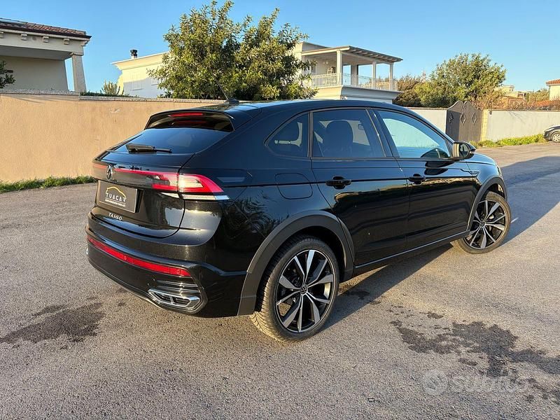 Usata VW Taigo R-line 110 CV (80 kW) 2022 Nero SUV