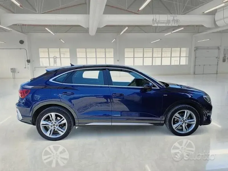 Usata Audi Q3 Sportback S-Line 150 CV (110 kW) 2023 Blu SUV