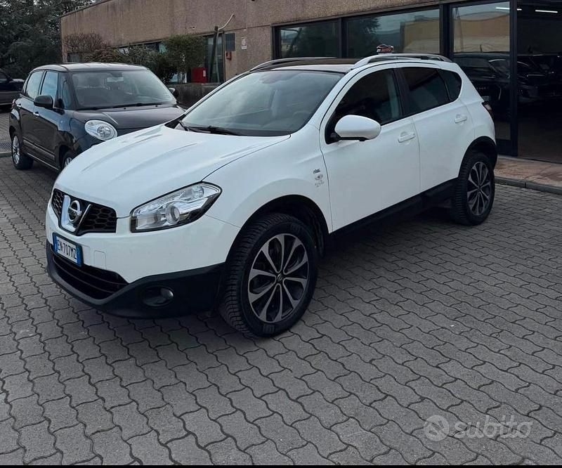 Usata Nissan Qashqai 131 CV (96 kW) 2012 Bianco SUV