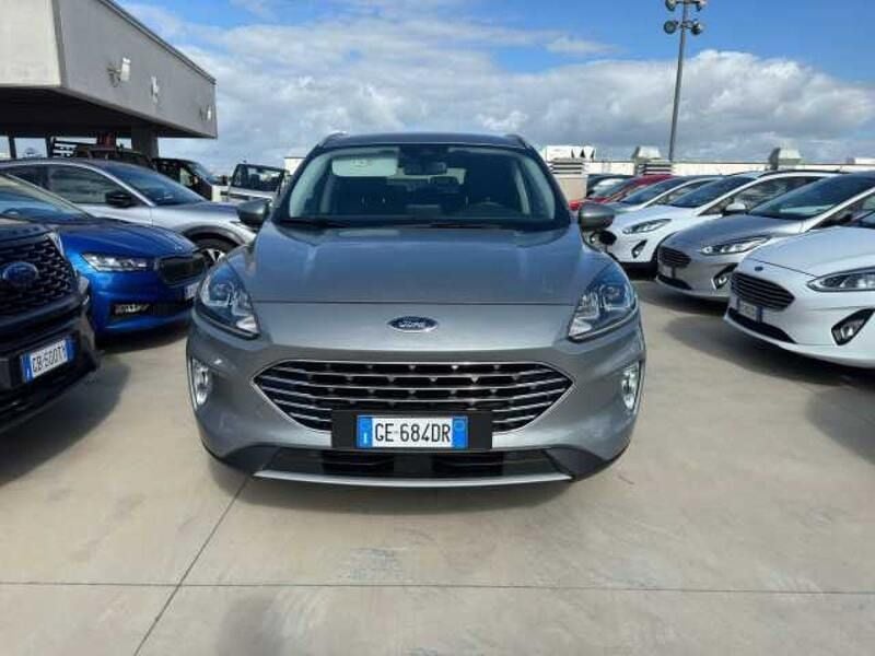 Usata Ford Kuga Titanium 120 CV (88 kW) 2021 Argento SUV