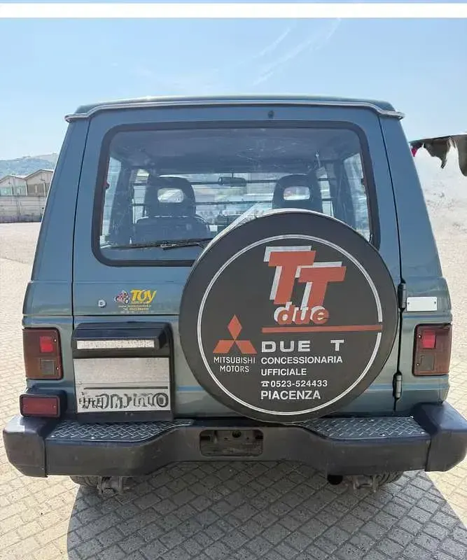 Usata Mitsubishi Pajero 90 CV (66 kW) 1990 SUV