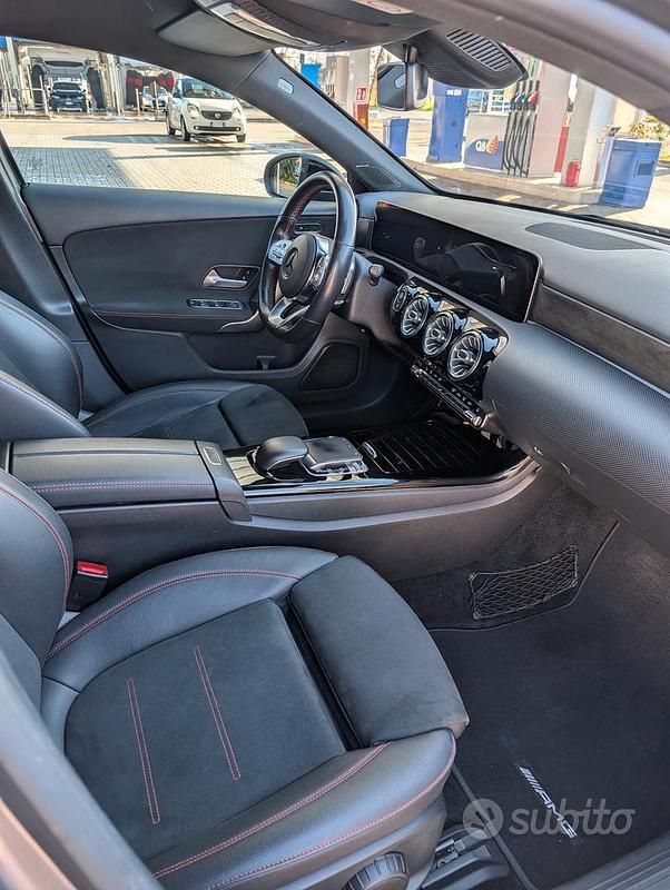 Usata Mercedes 190 177 CV (130 kW) 2019 Berlina