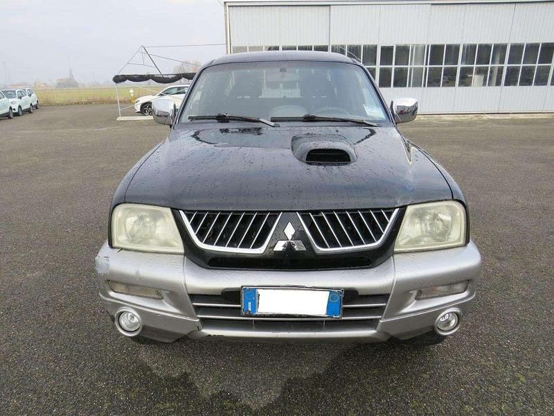 Usata Mitsubishi L200 Intense 136 CV (100 kW) 2007 Blu Pick-up