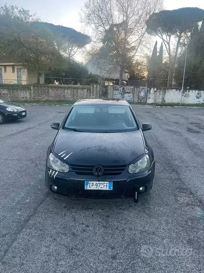 Usata VW Golf V 105 CV (77 kW) 2008 Utilitaria