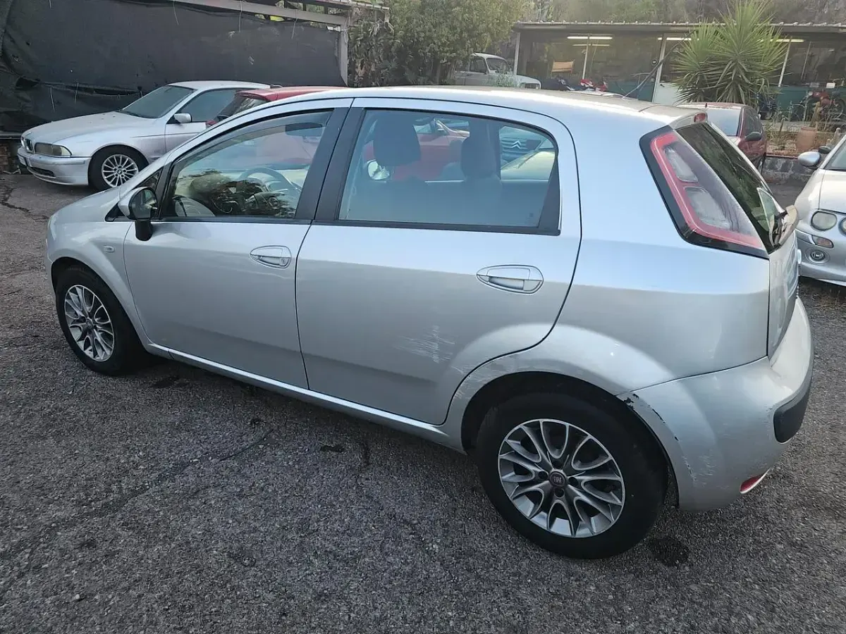 Usata Fiat Punto Evo S 75 CV (55 kW) 2011 Grigio Utilitaria