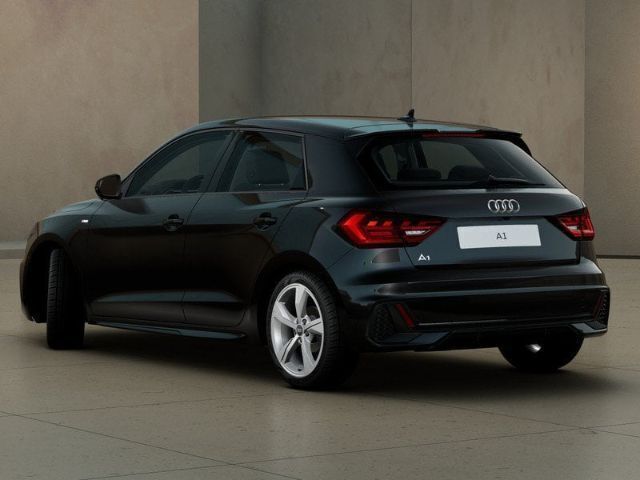 Usato 2024 Audi A1 Sportback 1.0 Benzin 110 CV (30.300 €)