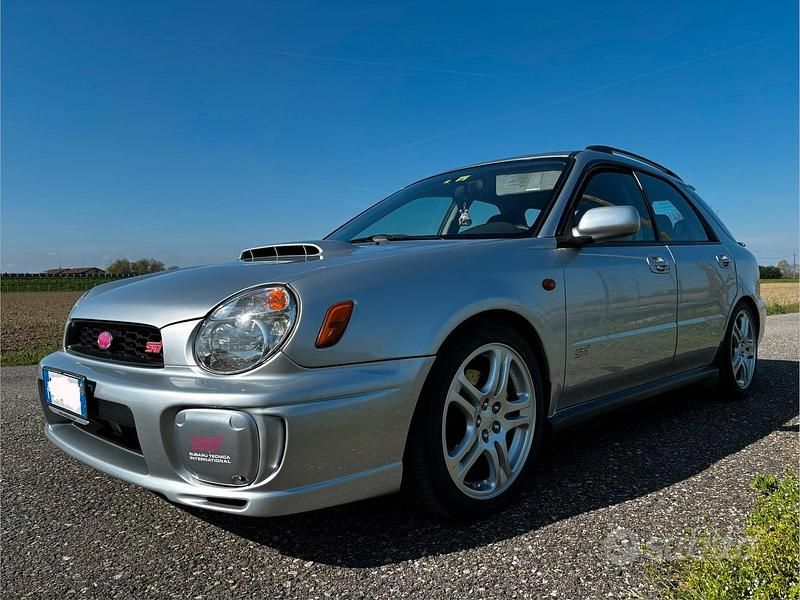 Usado Subaru Impreza 218 CV (160 kW) 2001 Gris Familiar