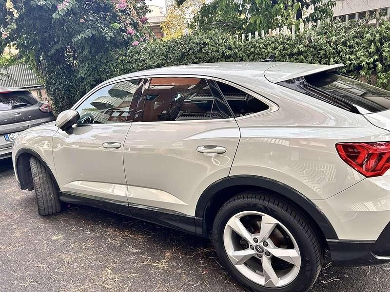 Usata Audi Q3 Sportback 150 CV (110 kW) 2020 Argento SUV