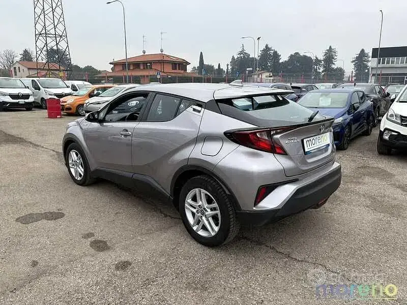 Usata Toyota C-HR Active 122 CV (89 kW) 2021 Grigio SUV