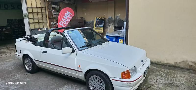 Occasion Ford Escort Cabriolet 73 PK (53 kW) 1990 Wit Cabriolet