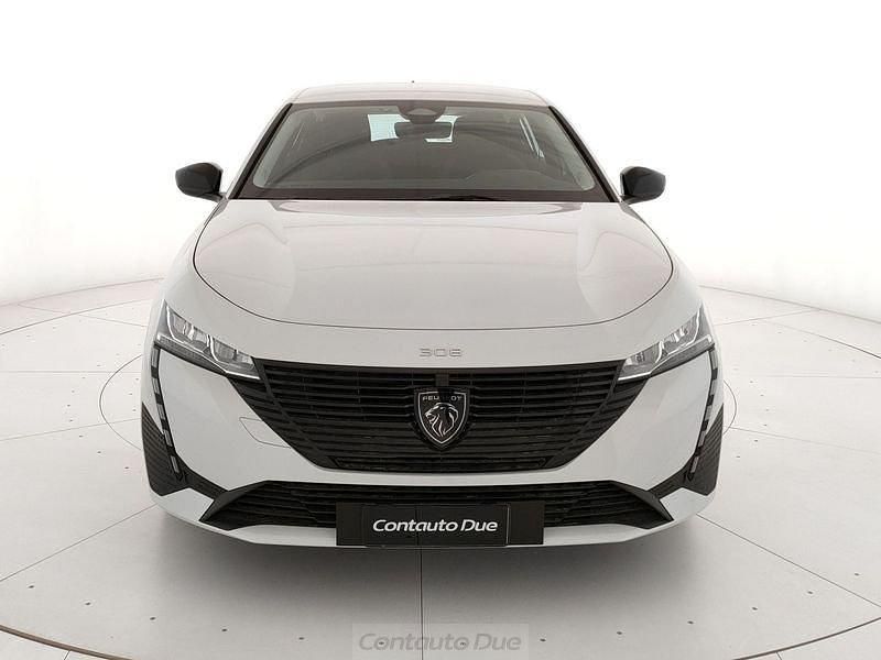 Usata Peugeot 308 Active 131 CV (96 kW) 2024 Bianco okenite Utilitaria
