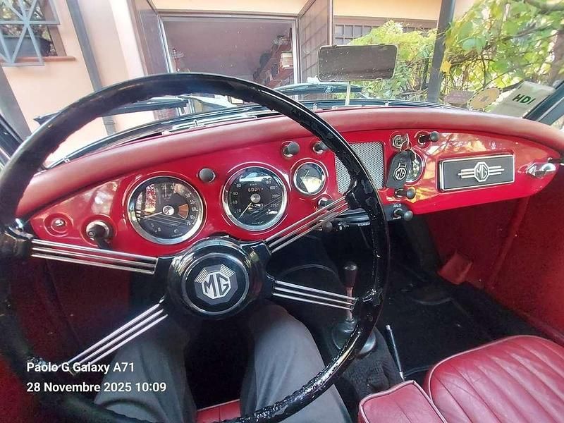 Usata MG MGA 88 CV (64 kW) 1959 Nero Cabrio