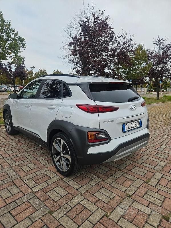 Usata Hyundai Kona 120 CV (88 kW) 2019 Bianco SUV