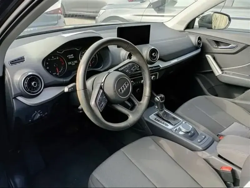 Usata Audi Q2 150 CV (110 kW) 2022 Grigio scuro SUV