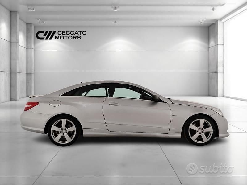 Usata Mercedes E220 Avantgarde 170 CV (125 kW) 2013 Argento Coupé