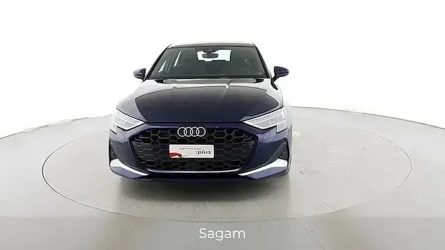 Nuova Audi A3 Sportback e-tron Advanced Plus 204 CV (150 kW) 2025 Blu navarra metallizzato Utilitaria