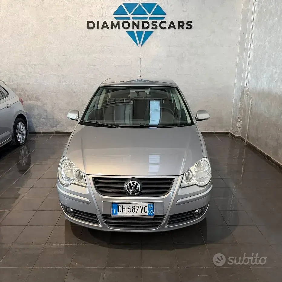 Usata VW Polo Comfortline 80 CV (58 kW) 2007 Grigio Utilitaria
