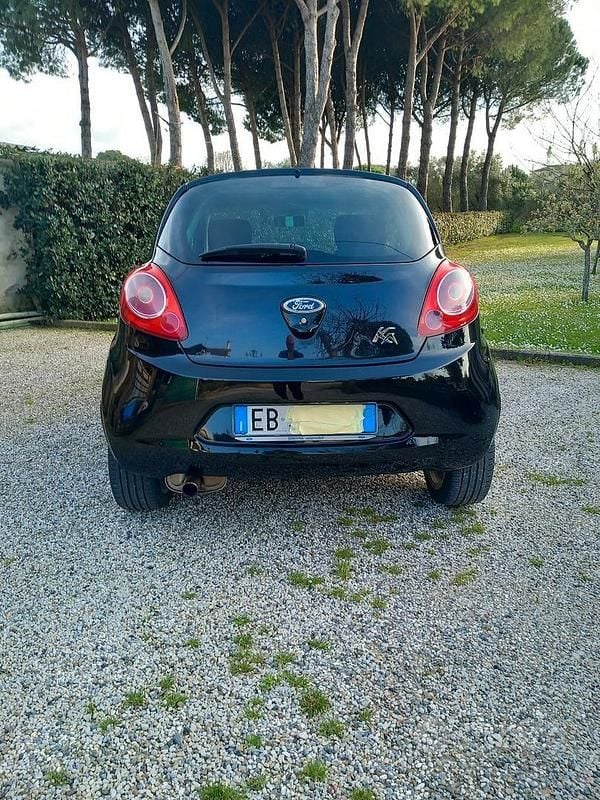 Usata Ford Ka 69 CV (50 kW) 2010 Nero Utilitaria