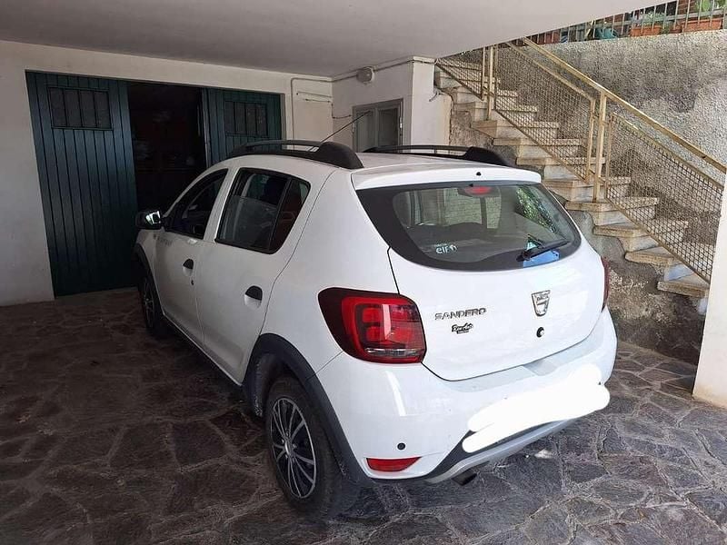 Usata Dacia Sandero Comfort 90 CV (66 kW) 2019 Bianco Utilitaria