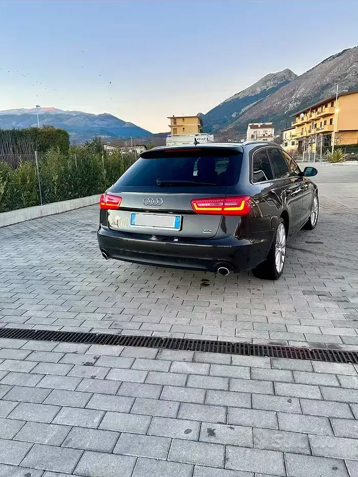 Usata Audi A6 Comfort 239 CV (175 kW) 2012 Station wagon