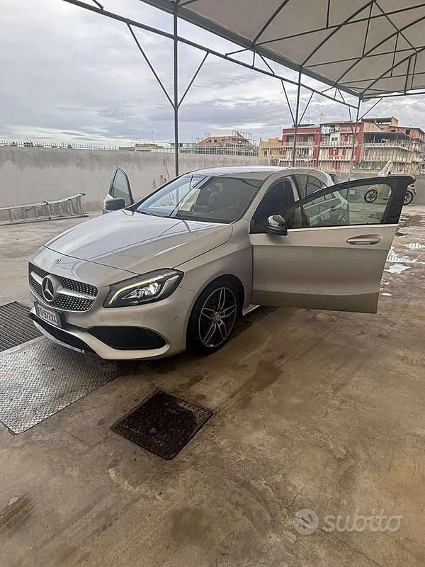 Usata Mercedes A200 Premium 2016 Grigio Berlina