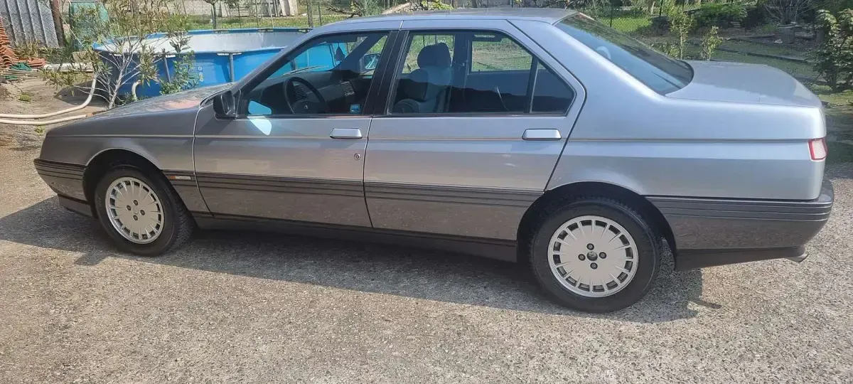 Usata Alfa Romeo 164 144 CV (105 kW) 1990 Grigio Berlina