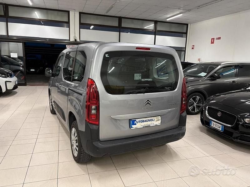 Usata Citroën Berlingo Feel 102 CV (75 kW) 2022 Grigio Monovolume